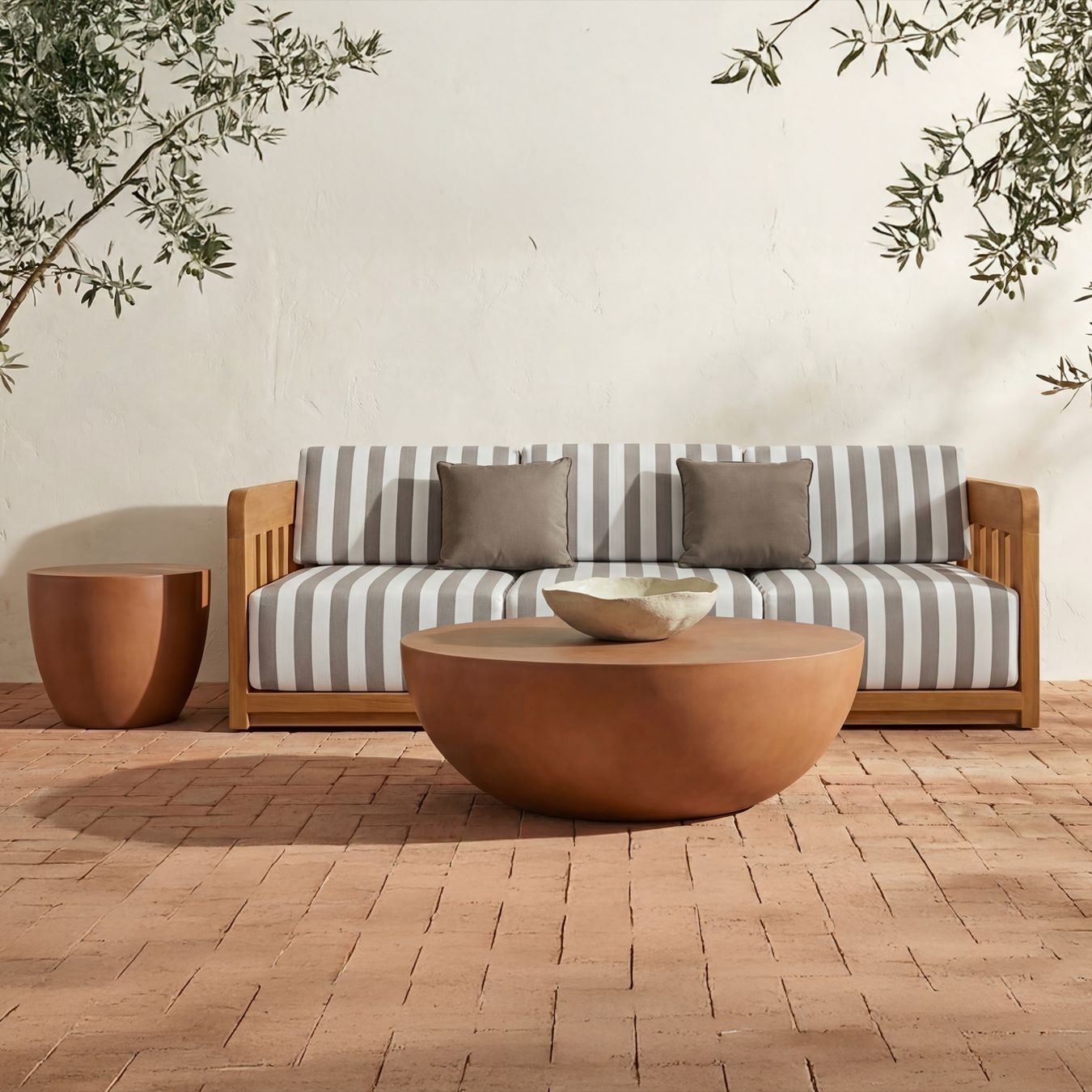 Moe’s Insitu coffee table terracotta lifestyle outdoors